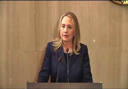 Hillary Clinton: Apoyamos rotundamente al pueblo egipcio en su transición democrática