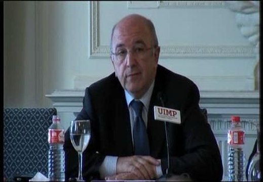 Almunia cree que es totalmente exagerada la duda sobre el sector financiero español