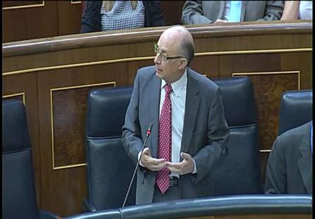 Montoro: "España no ha sido rescatada. España se levanta sola"