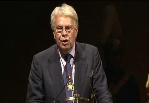 Felipe González advierte de que nos acercamos a una situación de emergencia total