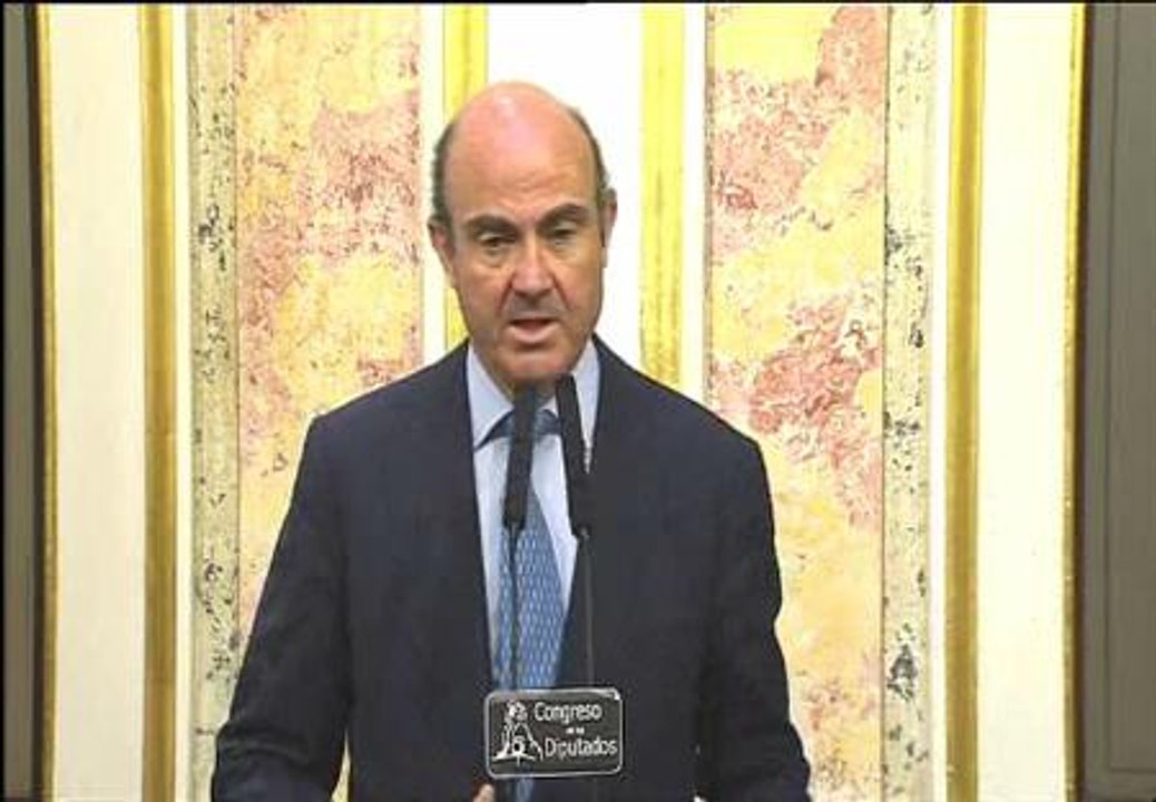 Guindos: "El Gobierno no ha presentado ningún plan, por lo que no ha habido rechazo del BCE"