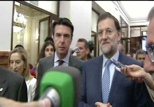 Las miradas se dirigen al Gobierno ante las cifras disparadas de deuda y prima de riesgo