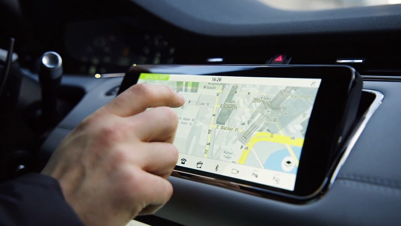 The New Range Rover Evoque | A Refined Point of View: Chicago