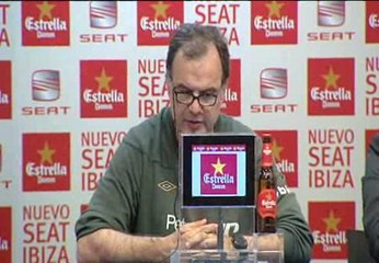 Bielsa: "Messi tiene soluciones para la mayoría de problemas que se le presentan"