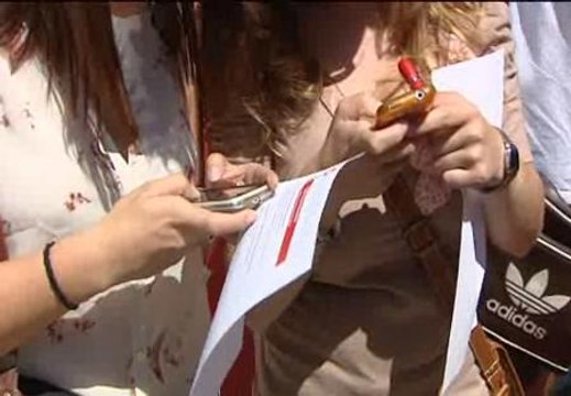 Enganchados al móvil