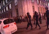 La policía desaloja la Puerta del Sol