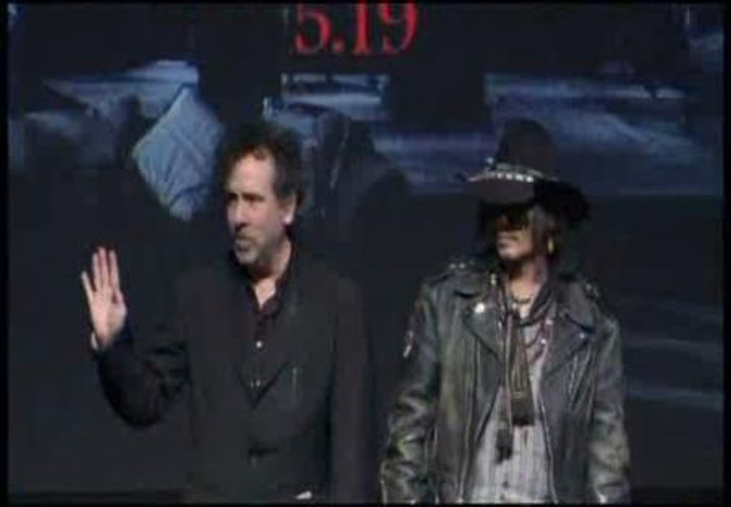 Tim Burton y Johnny Depp presentan "Dark Shadows" en Tokio