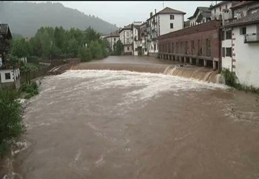 Riesgo de desbordamiento del río Elizondo