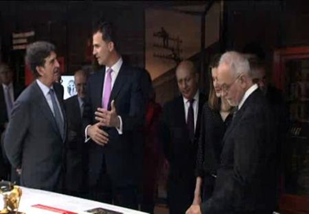 Los Príncipes de Asturias inauguran el "Espacio Fundación Telefónica"