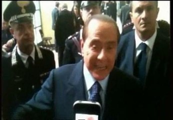 Berlusconi: "Las chicas se disfrazaban de policía y hacían concursos de &#039;burlesque&#039;"