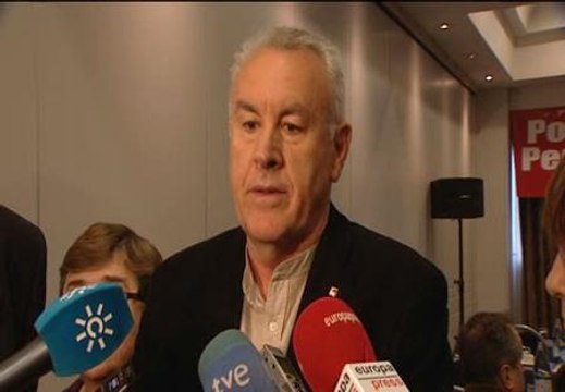 Cayo Lara califica los nuevos ajustes del PP de involución democrática