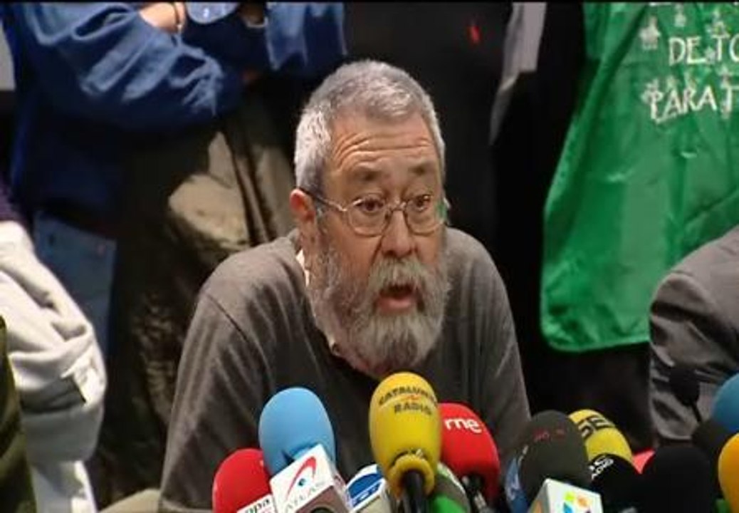 "De Guindos cuenta cuentos porque no le van a salir las cuentas"