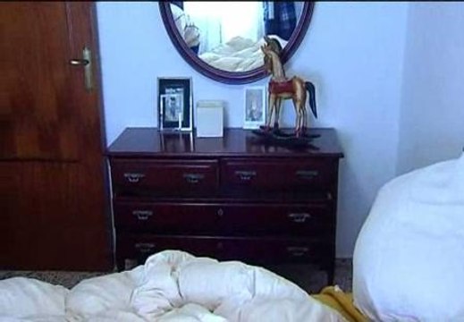 UNA MUJER DE VALENCIA ES ROBADA POR SU VECINO DE ARRIBA