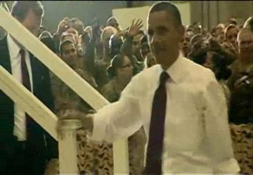 Obama visita por sorpresa a las tropas estadounidenses en Afganistán