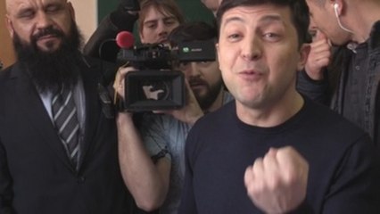El cómico Zelenski luchará por la presidencia de Ucrania, según sondeos