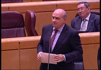 El ministro del Interior desvela que se investigó de manera irregular a Ignacio González