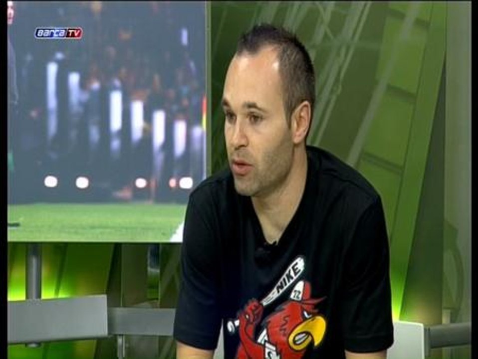 Iniesta: "Nos duele como jugadores pero sobre todo por la gente que tenemos detrás"