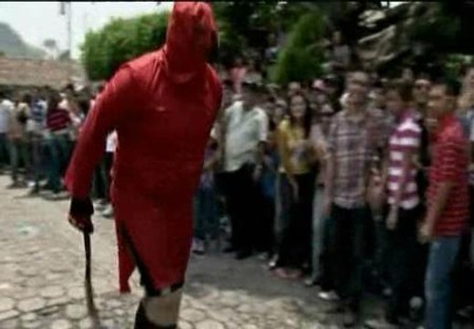 El diablo toma las calles