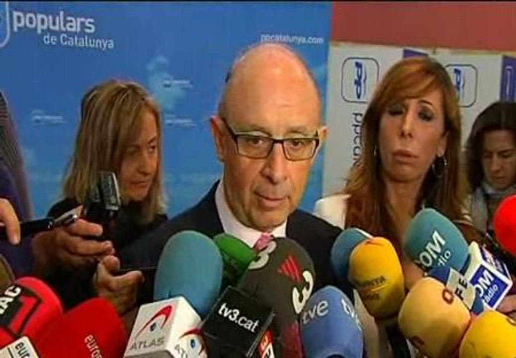 Montoro pide a CiU que "recapacite" sobre los Presupuestos