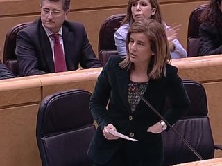 Báñez: "Ya hay 4.065 contratos de emprendedores a mujeres"