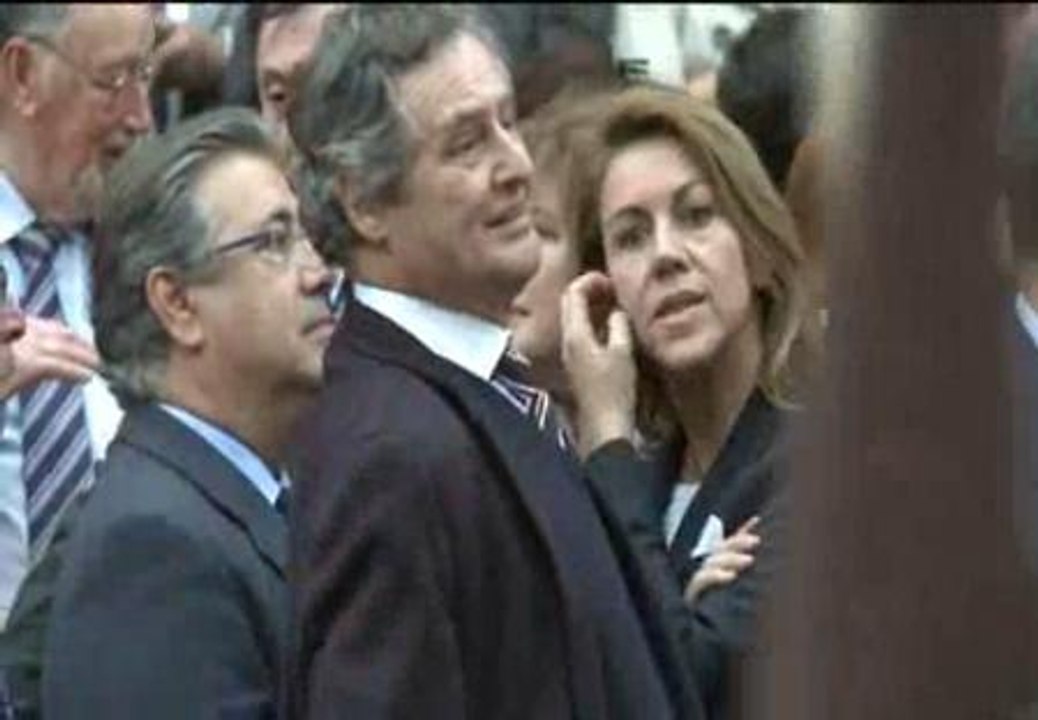 Cospedal vive la Semana Santa sevillana