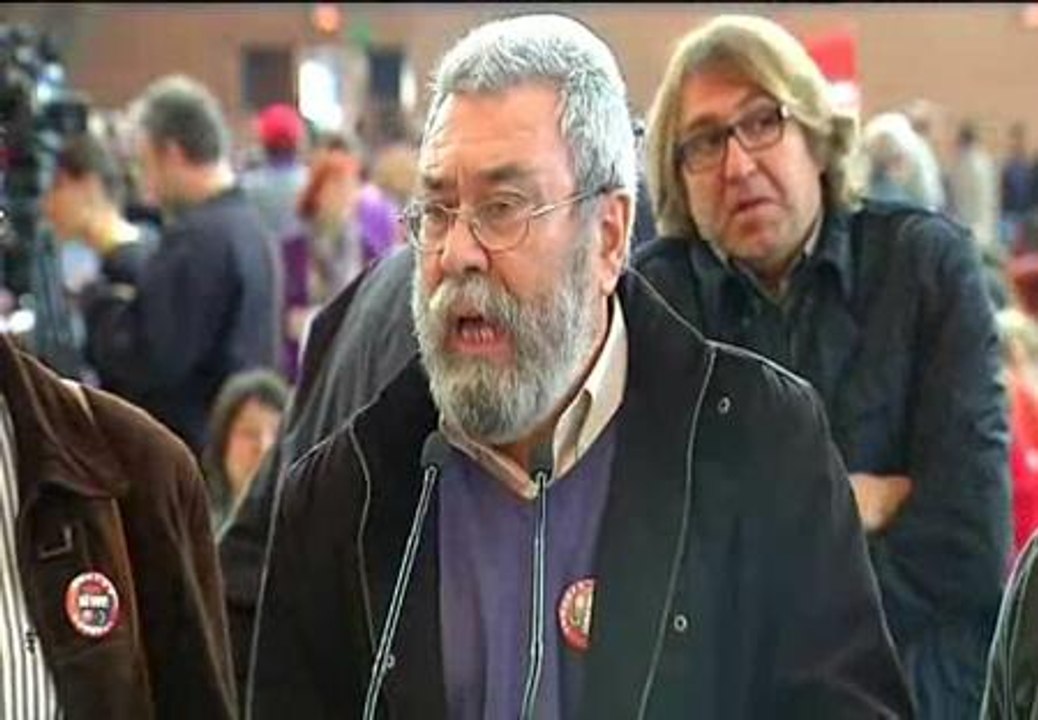 Los sindicatos piden al Gobierno que rectifique la reforma laboral tras las elecciones de ayer