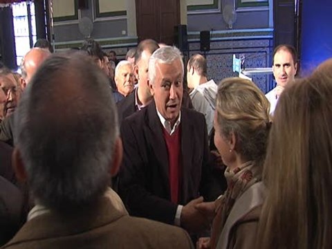 Arenas: Coalición entre PSOE e IU sería más lo mismo