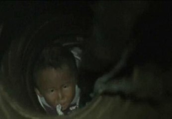 Atrapado en un pozo de 12 metros