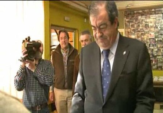 Cascos recurrirá la decisión de la Junta Electoral tras haber perdido un escaño por el voto emigrante