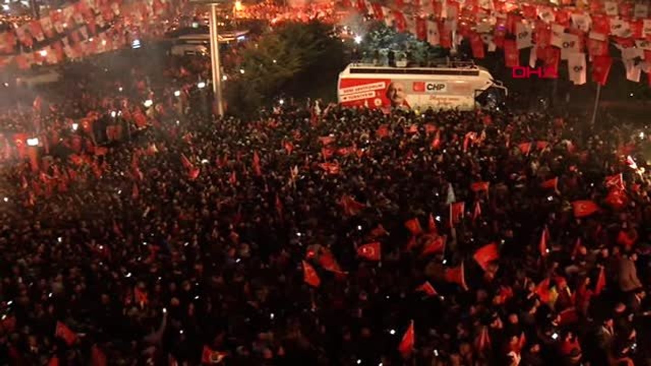 Ankara Kılıçdaroğlu ve Mansur Yavaş CHP Genel Merkezi Önünde Konuştu -1