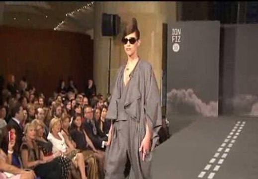 Ion Fiz celebra su décimo aniversario con un desfile especial