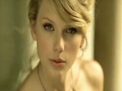 Taylor Swift saca un nuevo perfume