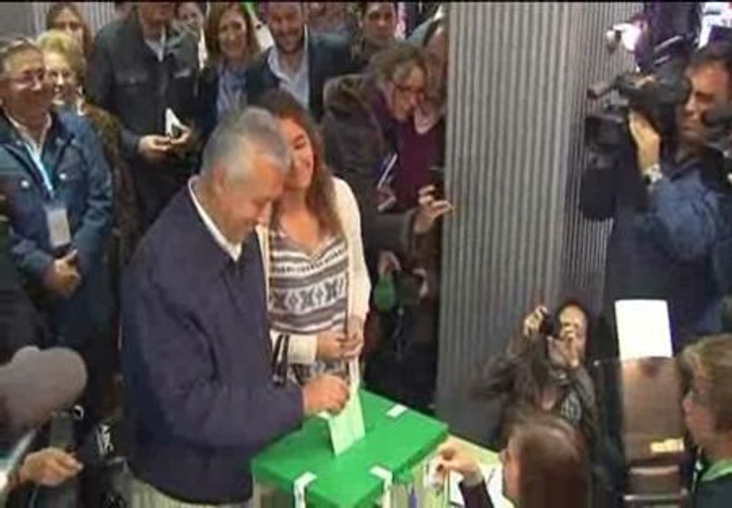 Arenas acude a las urnas con la sensación de que son unas elecciones cruciales