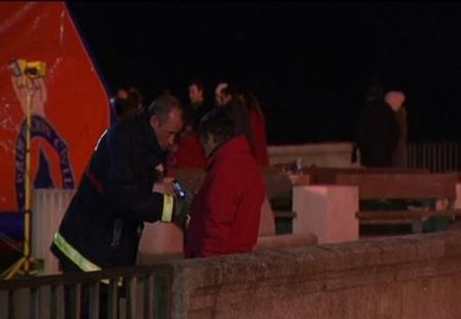 Continuan las labores de búsqueda de los policias y el joven eslovaco desaparecidos en el mar