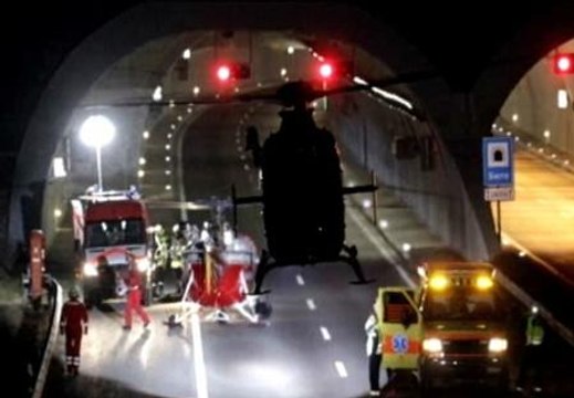 28 personas, 22 de ellas niños, mueren en un accidente de autobús