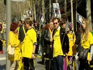 Una cadena humana contra el cierre de Garoña