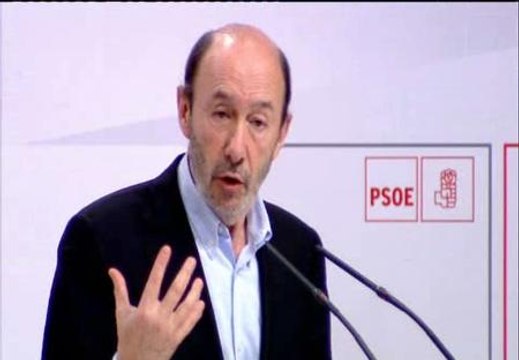 Rubalcaba: Rajoy se ha convertido en un comentarista apesadumbrado