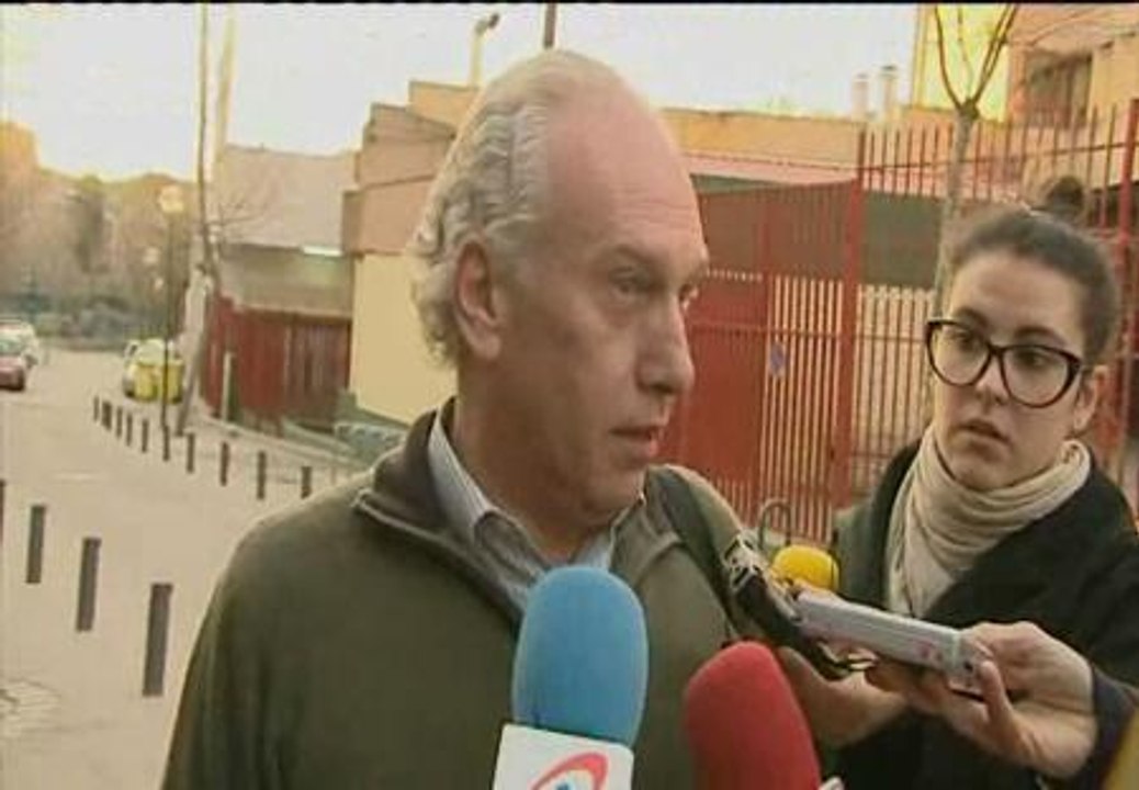 Iñaki Santa, propietario del Santa Illa:"Llevamos unos tres años muy duros, con padres que no pueden pagar y a veces no podemos cubrir tanto"