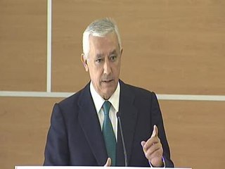 Arenas: "Me alegro de que el PSOE apoye el déficit"