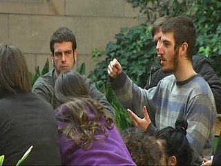 Los estudiantes deciden abandonar el encierro