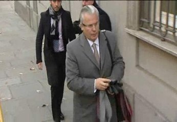 Garzón, absuelto en el caso del franquismo