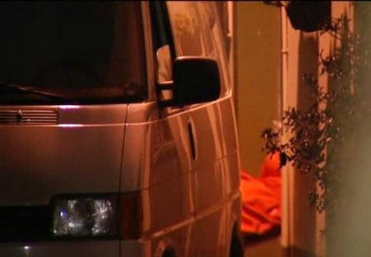 Retiran los cadáveres del padre y el hijo fallecidos en Lugo en extrañas circunstancias