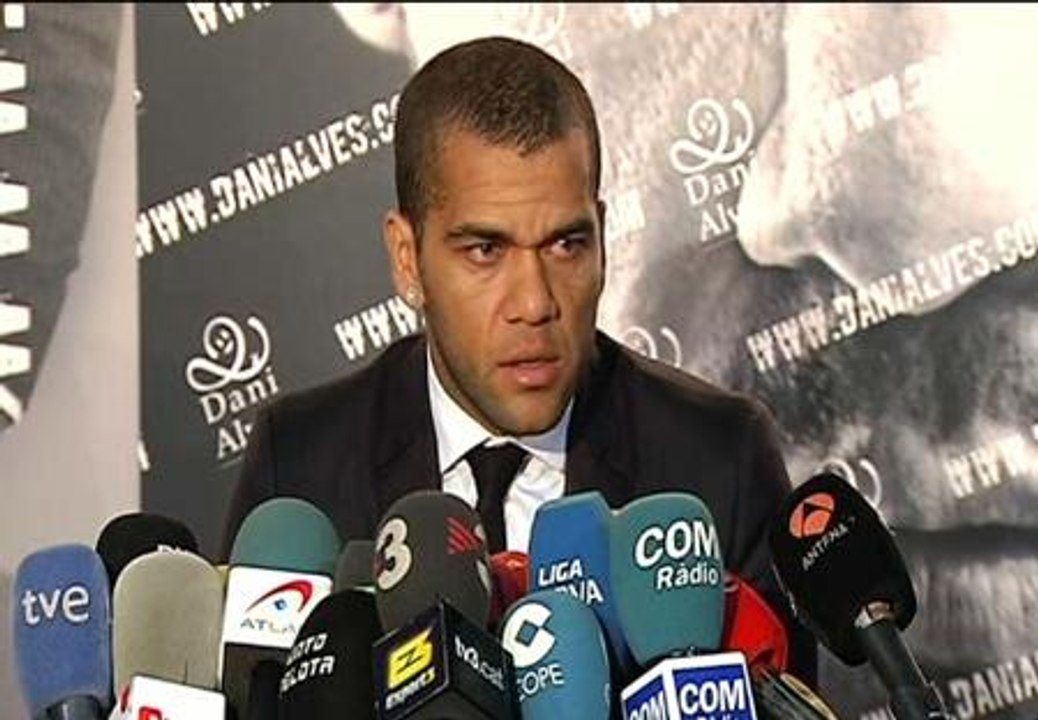 Dani Alves:"Perder a Guardiola no pasa por mi cabeza"