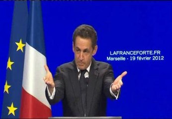 Sarkozy dice que Francia "ha escapado de una catástrofe"