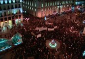 Miles de indignados en la Puerta del Sol contra la reforma laboral