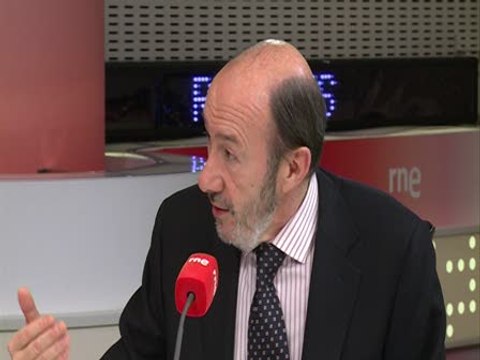 Rubalcaba: PP hace ajuste ideológico con la reforma
