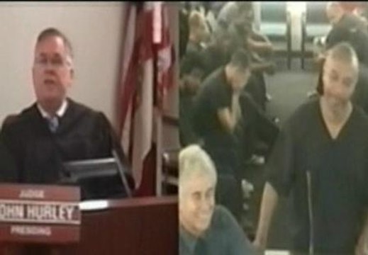 Sentencian a un hombre a tener una cita romántica con su mujer