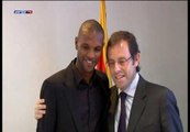 Abidal, en el Barça hasta 2013