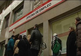 El BBVA prevé que el desempleo siga subiendo hasta 2013