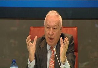 Margallo: "Los vídeos son de extraordinario mal gusto y profunda falta de ética"